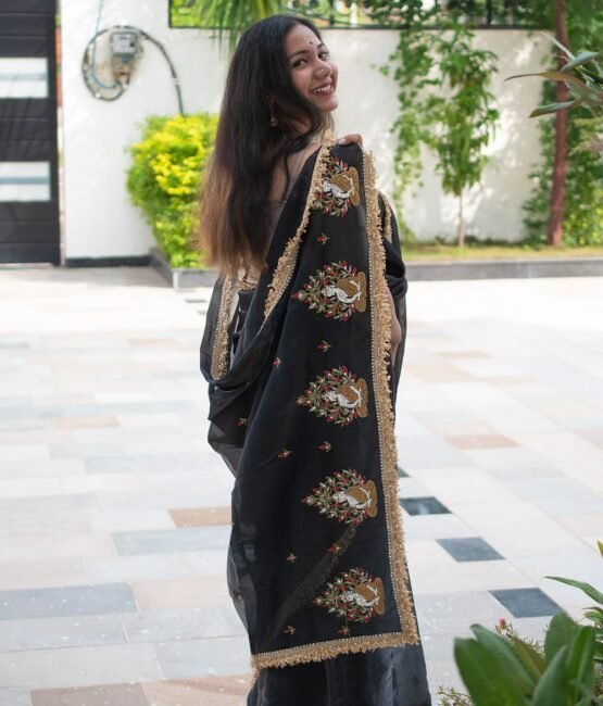 MESCHE Women's Jimmy Organza Saree with Diamond & Resham Buddha Embroidery With Unstiched Blouse Piece.
