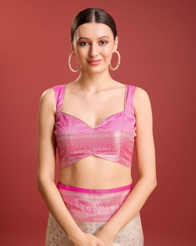 Monjolika Fashion Women Timeless Pink Kanjivaram Silk Saree with Intricate Zari Work Comes With Unstitched Regular Fit Blouse Piece - Image 4