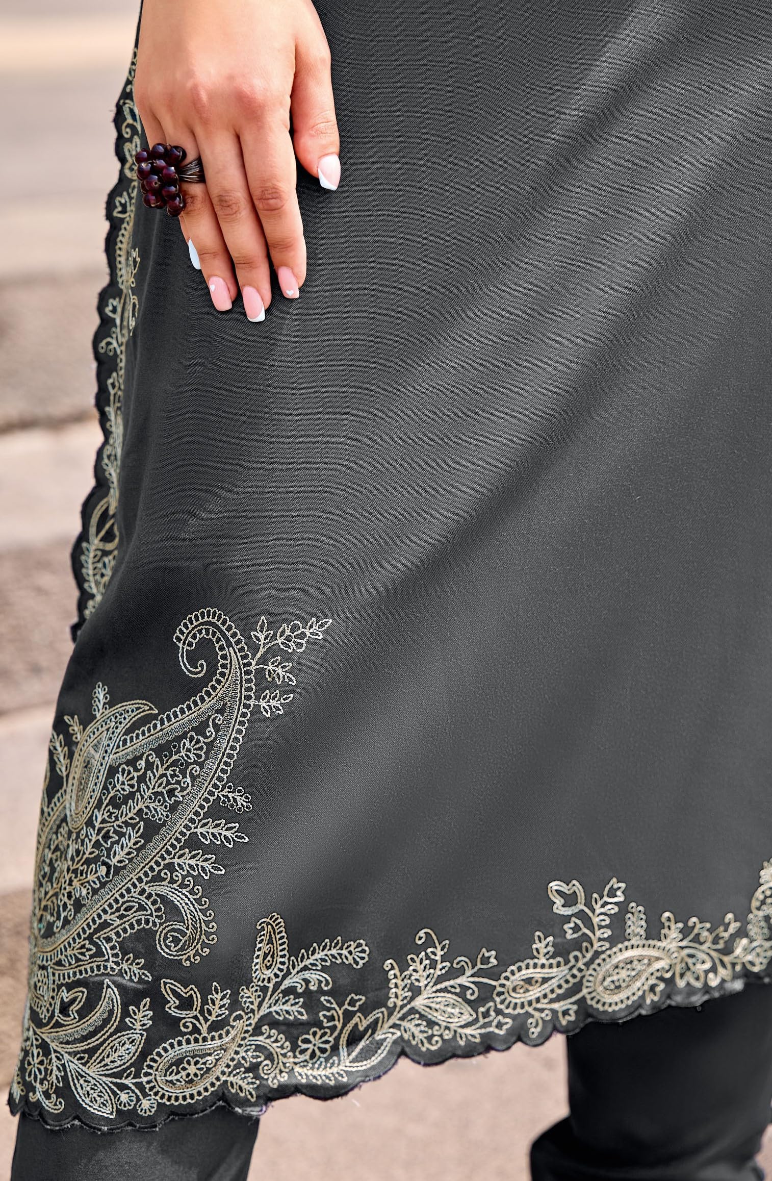 DRAVINAM Trends Unstitched Pashmina Salwar Suit Set – 100% Pure Viscose Pashmina Wool Winter wear Fabric for Top with Elegant Embroidery, Plain Bottoms & Pashmina Digital Wool Shawl Grey - Image 2