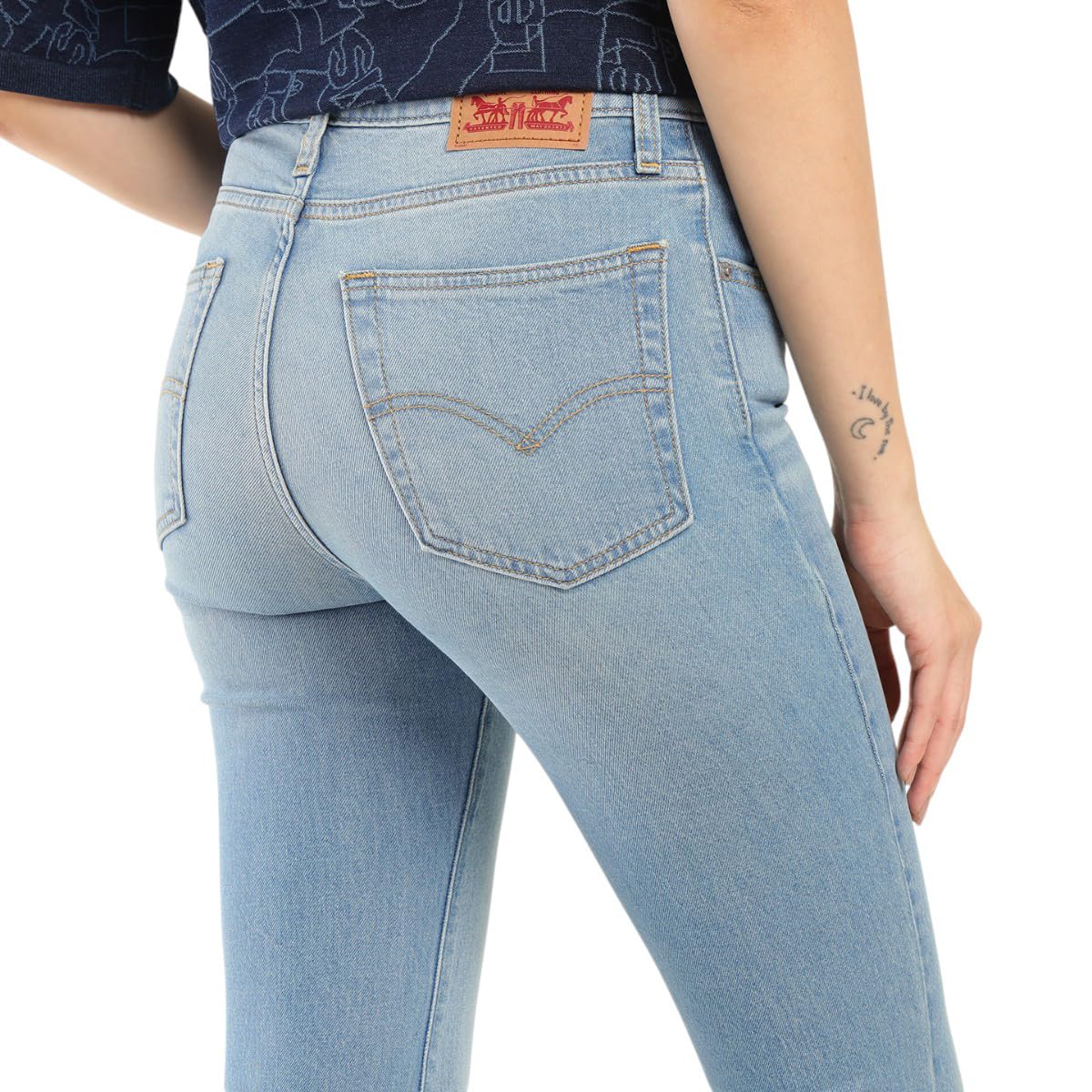 Levi's Women's Fitted Ankle (001UH-0008_Blue - Image 3