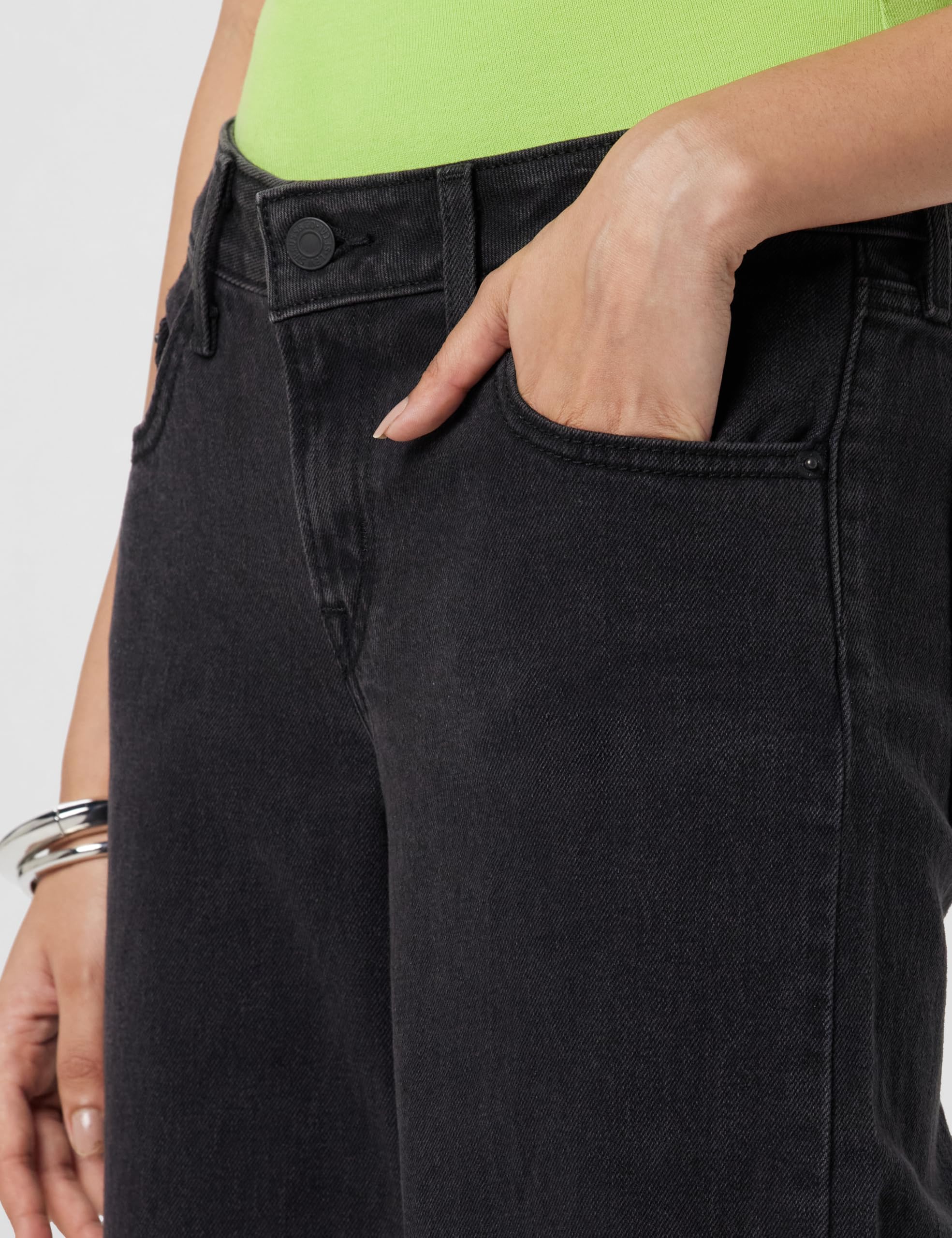 Levi's Women's Loose Jeans (A6642-0011_Black - Image 3