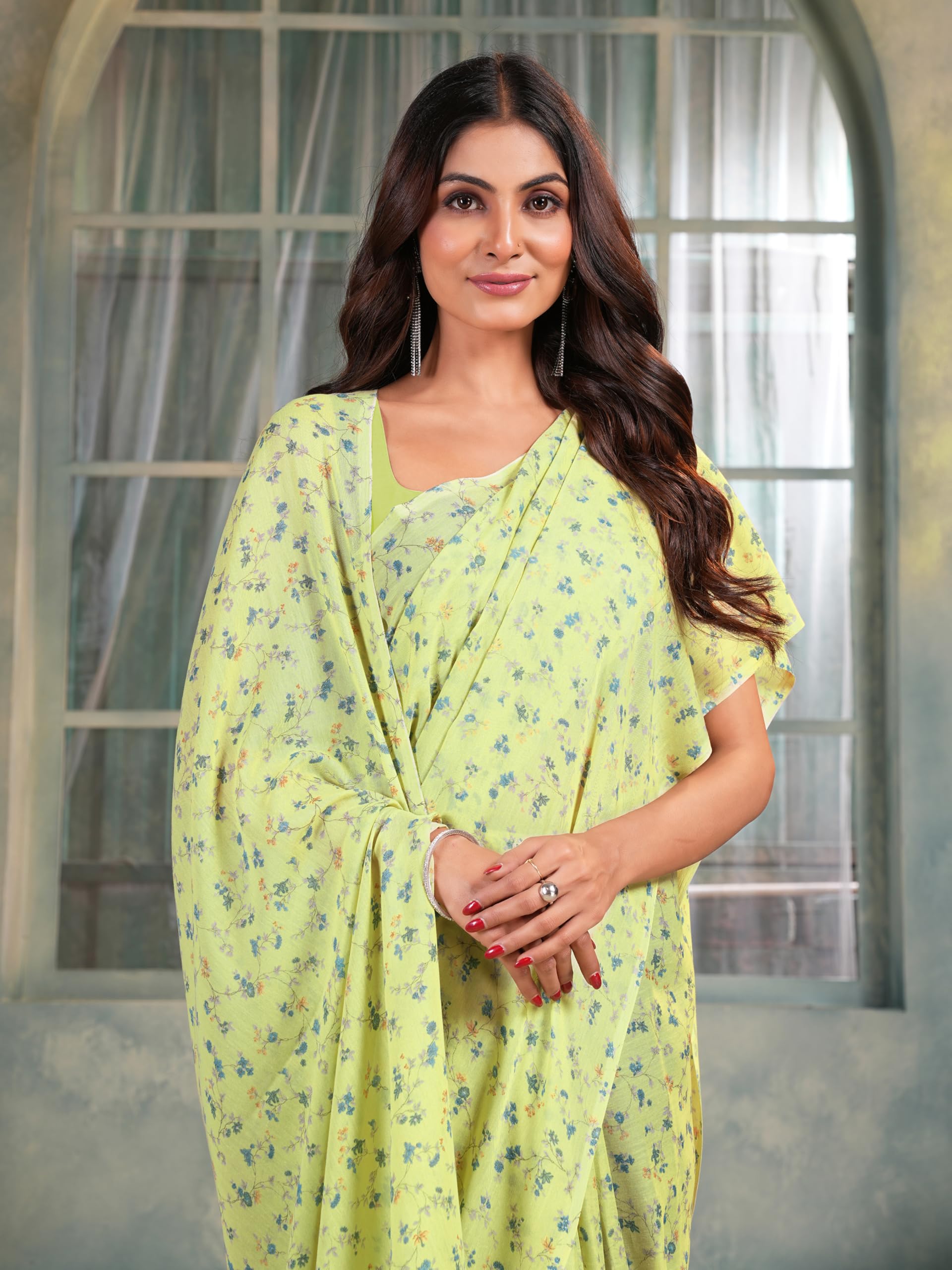 Garden Vareli Floral Print Chiffon Saree 86600 - Lime Green - Image 4